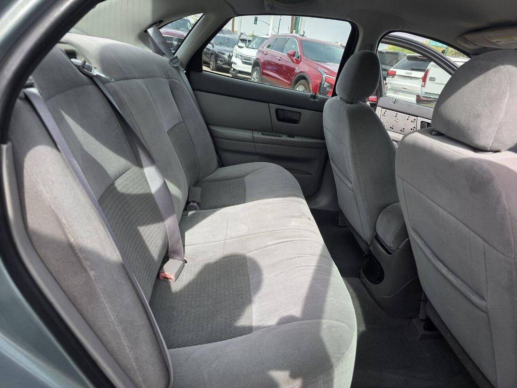 used 2006 Ford Taurus car, priced at $3,750