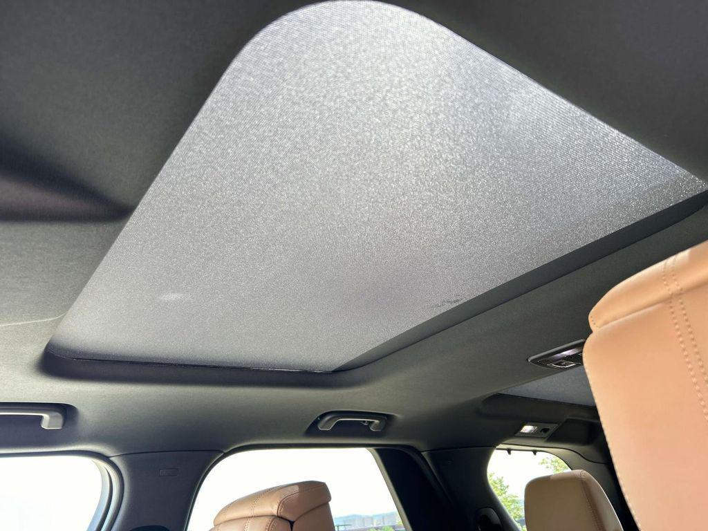 new 2025 Land Rover Discovery car, priced at $66,778