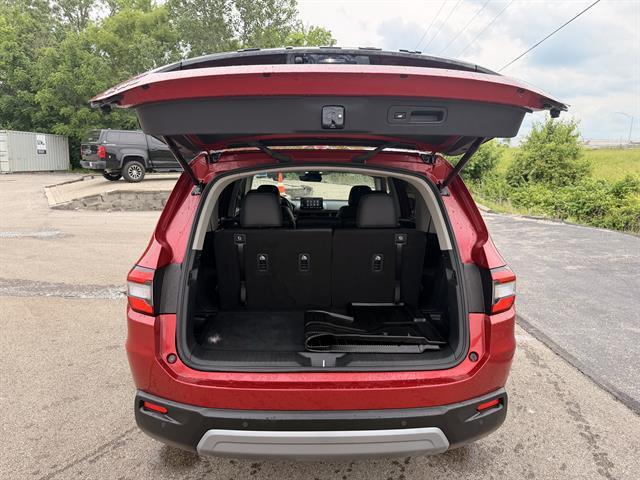 used 2025 Honda Pilot car, priced at $40,939