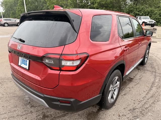 used 2025 Honda Pilot car, priced at $40,939