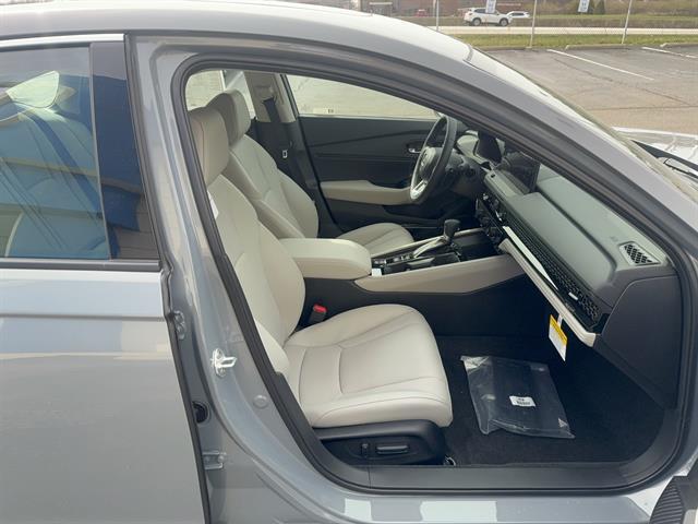 new 2026 Honda Accord Hybrid car, priced at $38,300