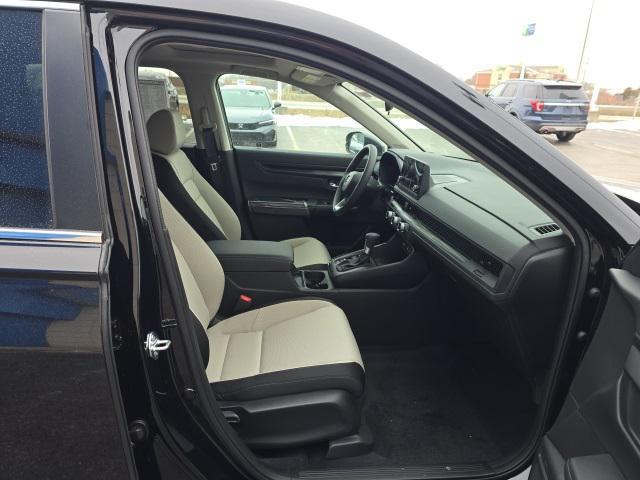 used 2025 Honda CR-V car, priced at $31,600