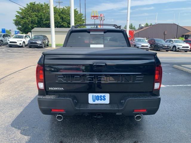 used 2025 Honda Ridgeline car, priced at $40,900