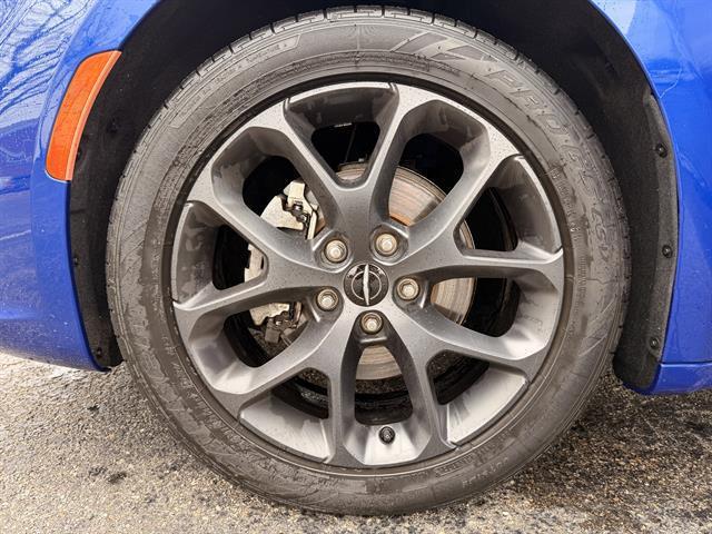 used 2021 Chrysler Pacifica car, priced at $19,900