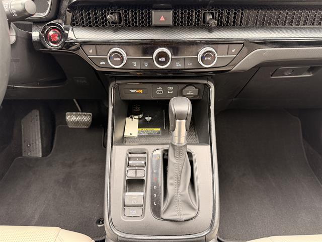 used 2024 Honda CR-V car, priced at $30,900