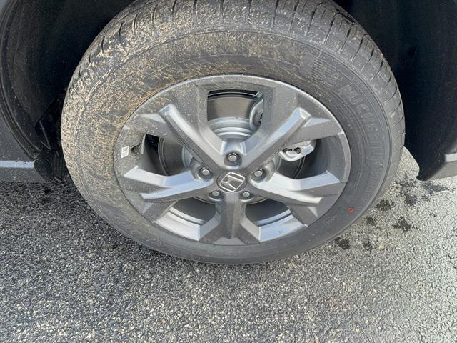 new 2026 Honda HR-V car, priced at $28,000