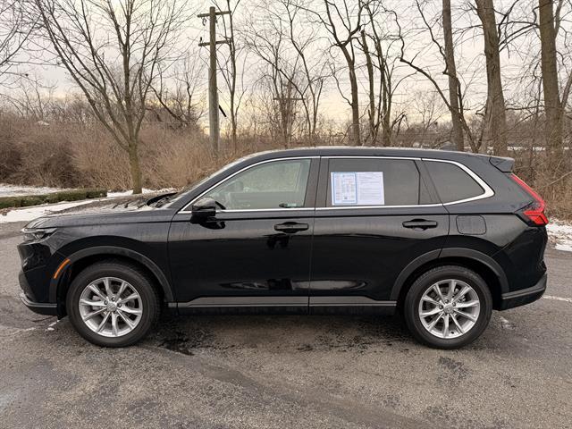used 2023 Honda CR-V car, priced at $28,000