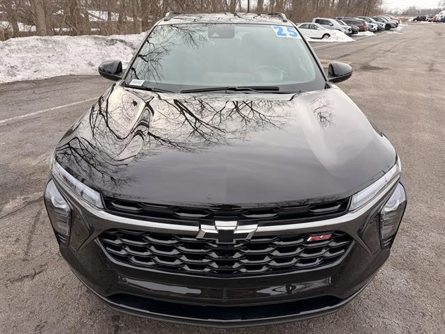 used 2025 Chevrolet Trax car, priced at $23,800