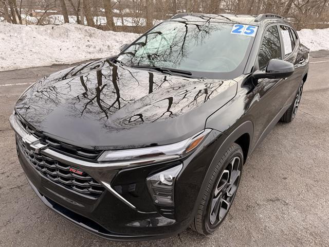 used 2025 Chevrolet Trax car, priced at $23,800