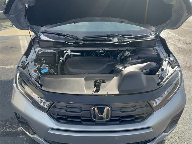 new 2026 Honda Odyssey car, priced at $43,200