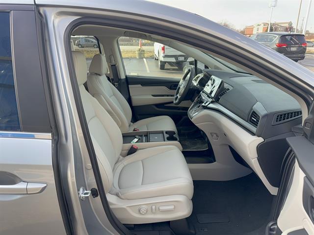 new 2026 Honda Odyssey car, priced at $43,200