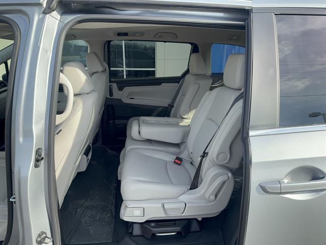 new 2026 Honda Odyssey car, priced at $43,200
