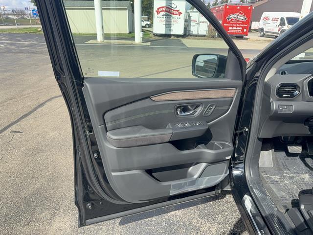 new 2026 Honda Pilot car, priced at $52,000