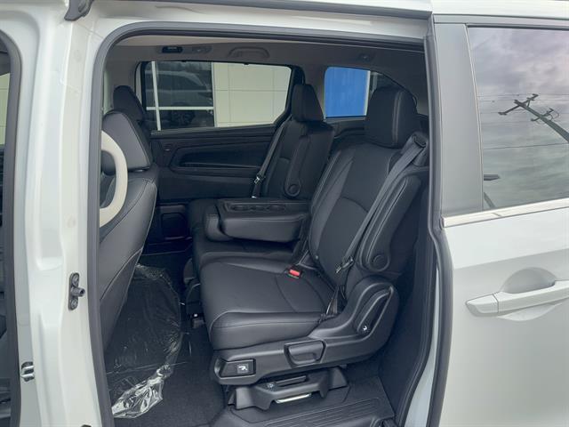 new 2026 Honda Odyssey car, priced at $42,800