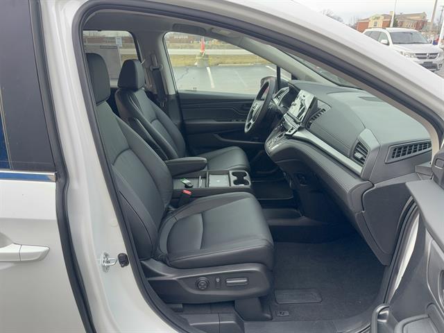 new 2026 Honda Odyssey car, priced at $42,800