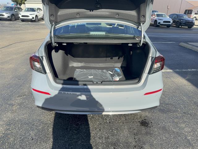 new 2026 Honda Civic Hybrid car, priced at $32,000