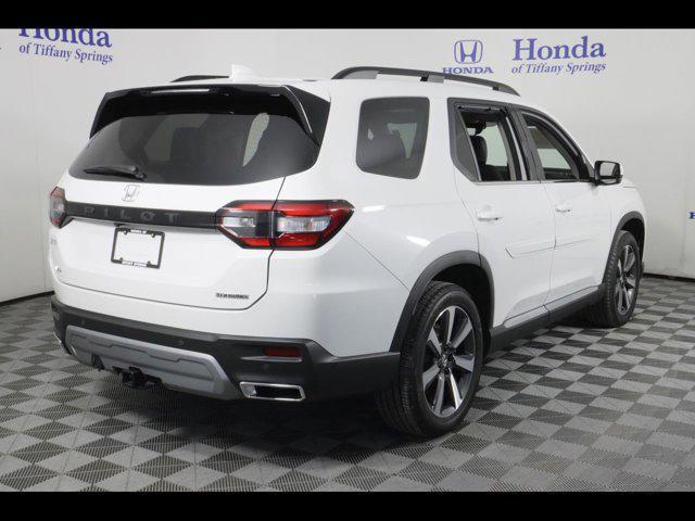 used 2025 Honda Pilot car, priced at $47,875