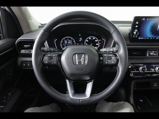 used 2025 Honda Pilot car, priced at $47,875