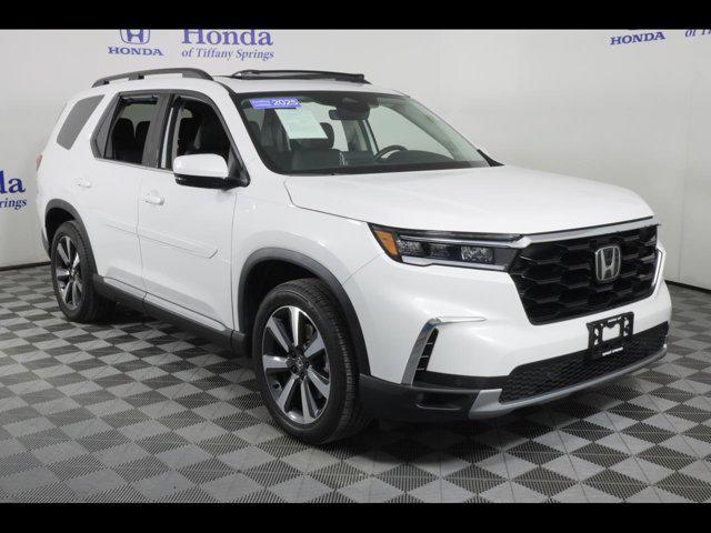 used 2025 Honda Pilot car, priced at $47,875