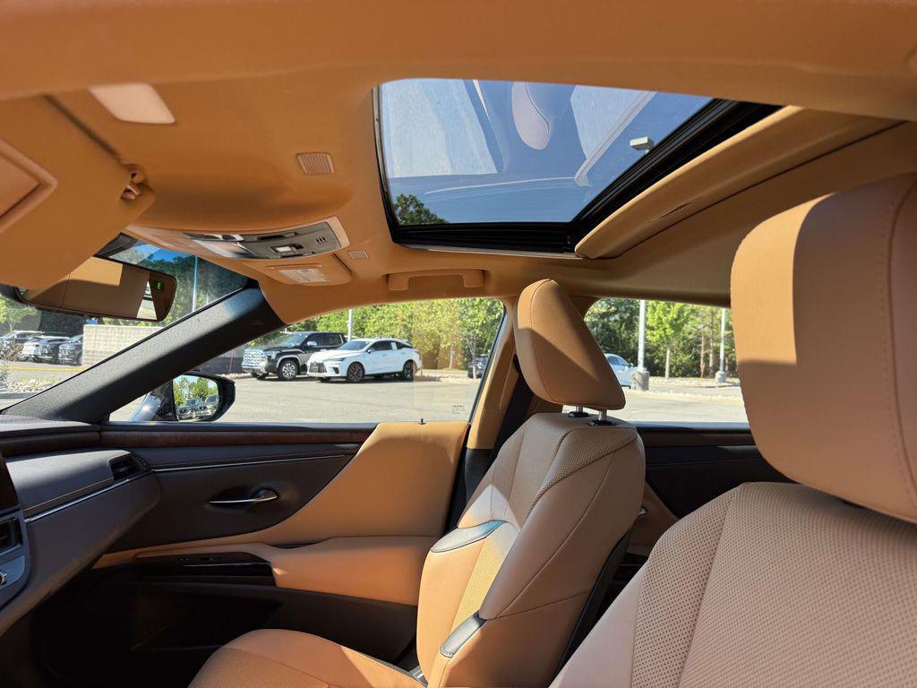 used 2022 Lexus ES 350 car, priced at $42,678
