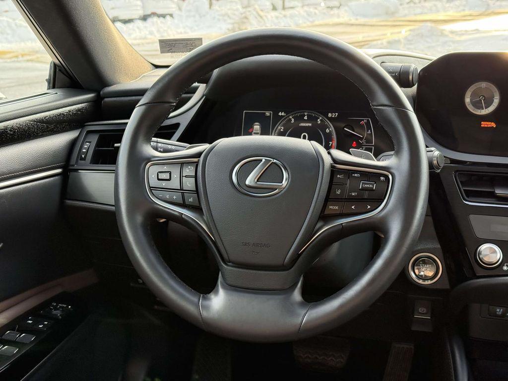 used 2025 Lexus ES 350 car, priced at $43,150