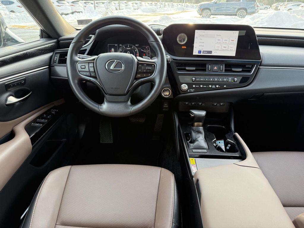used 2025 Lexus ES 350 car, priced at $43,150