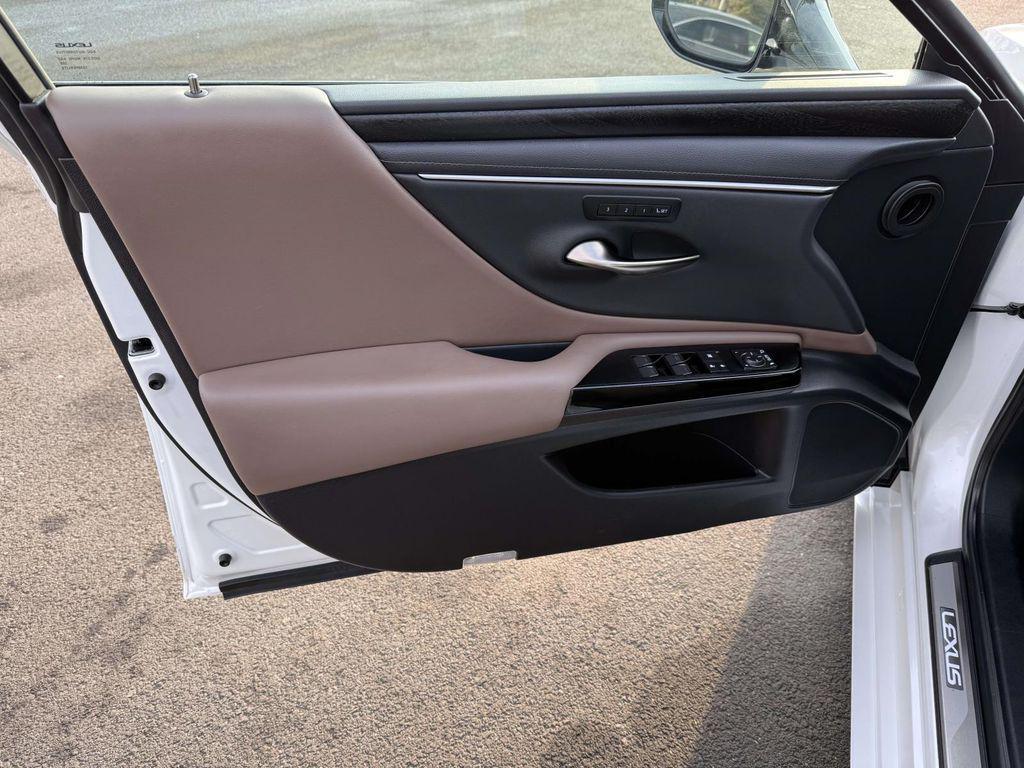 used 2025 Lexus ES 350 car, priced at $43,150