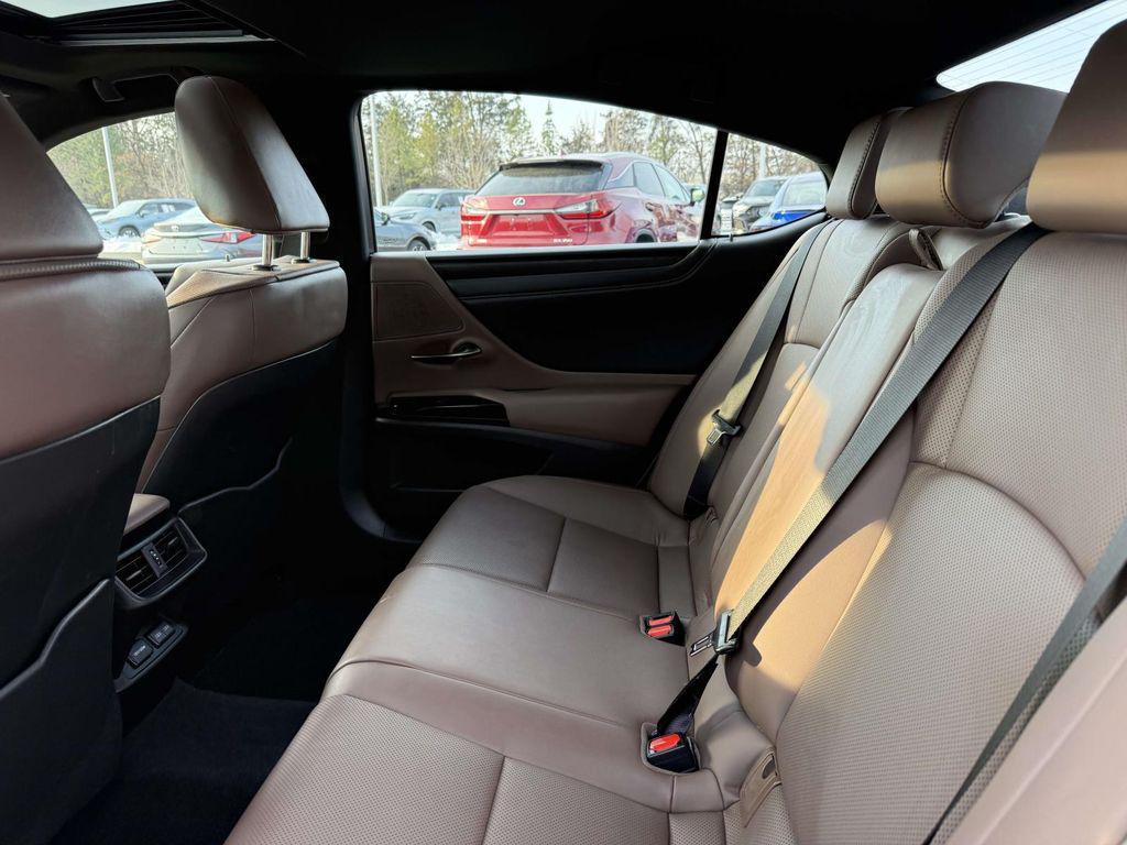 used 2025 Lexus ES 350 car, priced at $43,150