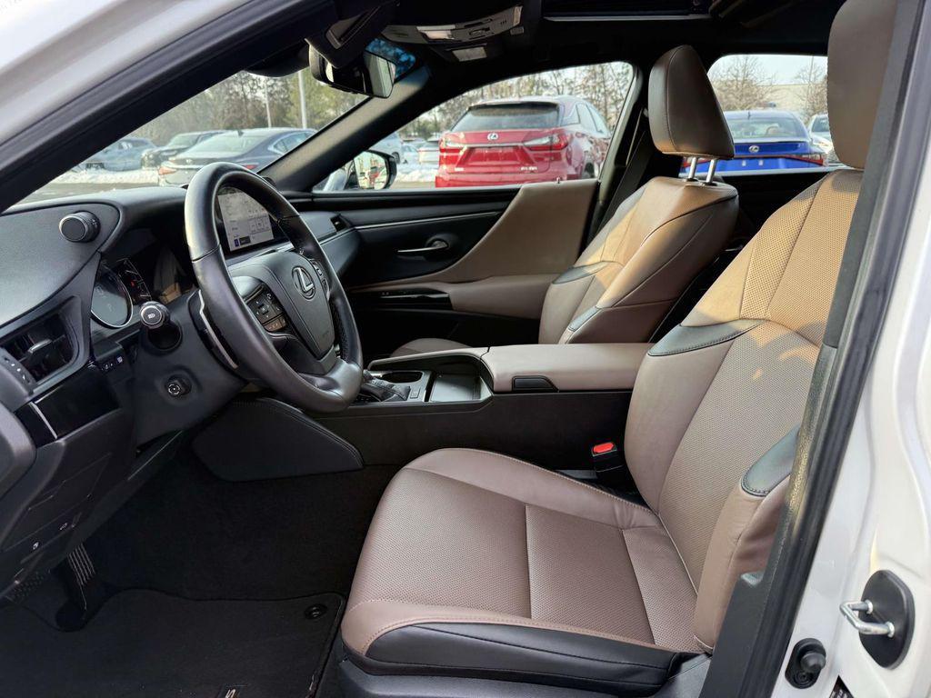 used 2025 Lexus ES 350 car, priced at $43,150