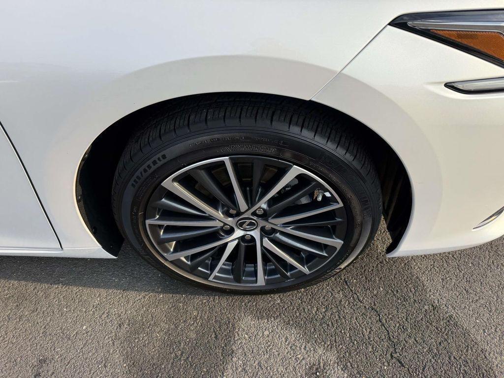 used 2025 Lexus ES 350 car, priced at $43,150