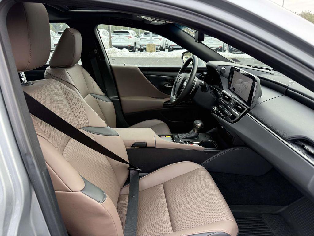 used 2025 Lexus ES 350 car, priced at $44,500