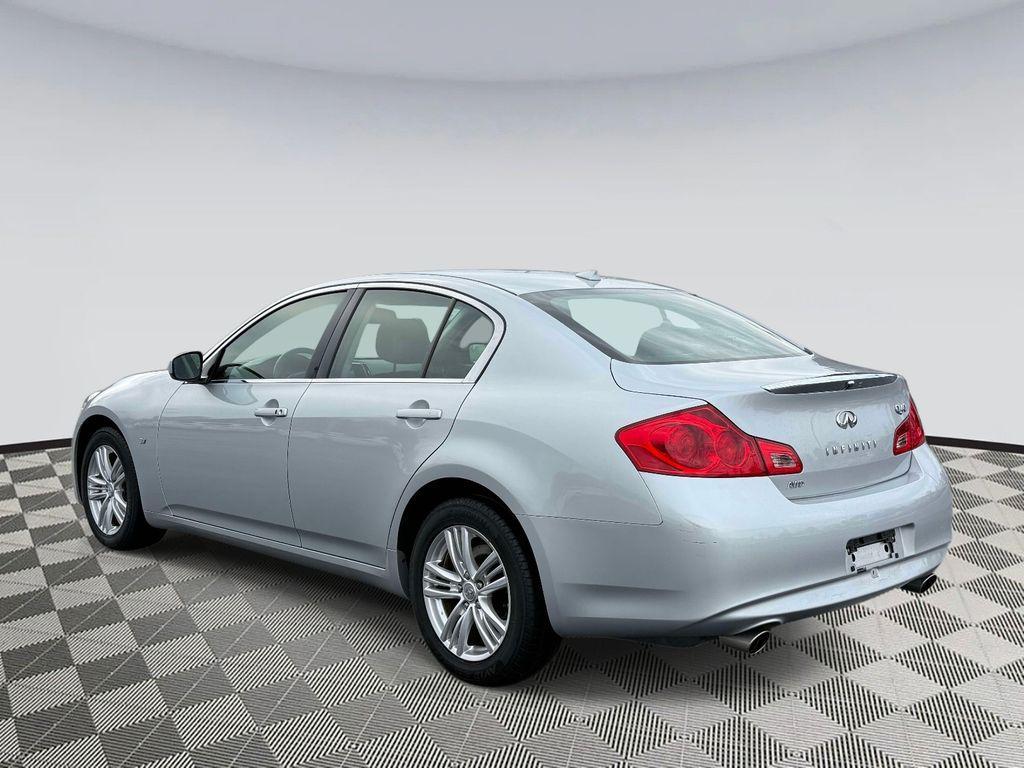 used 2015 INFINITI Q40 car, priced at $21,889