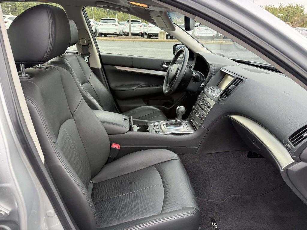 used 2015 INFINITI Q40 car, priced at $21,889
