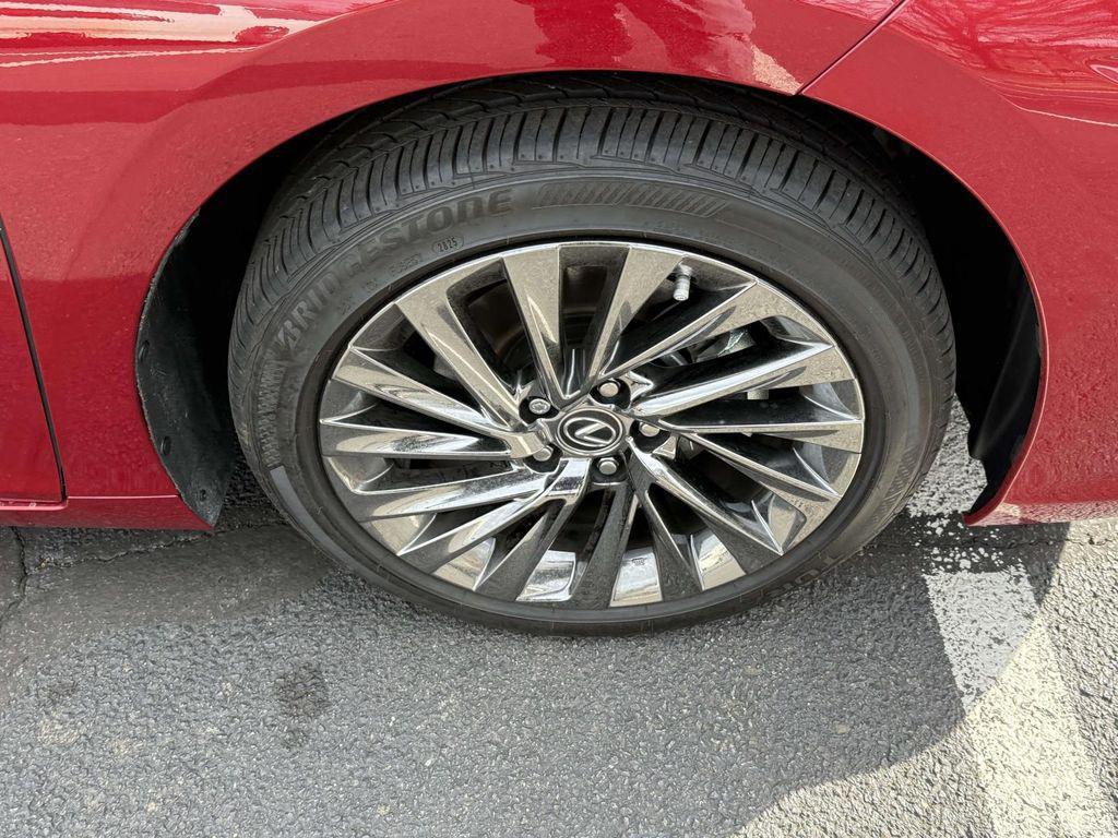 used 2025 Lexus ES 300h car, priced at $50,350