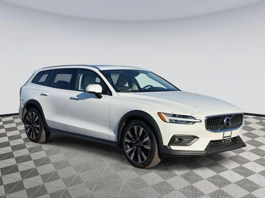 used 2021 Volvo V60 Cross Country car, priced at $29,250