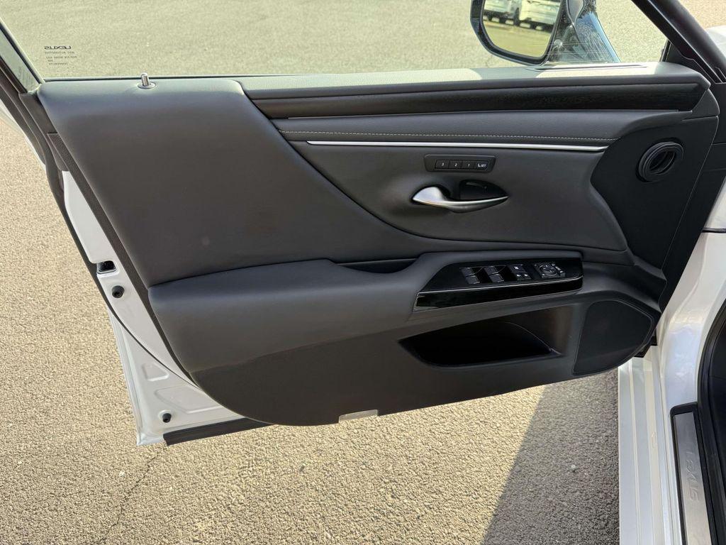 used 2024 Lexus ES 300h car, priced at $42,500