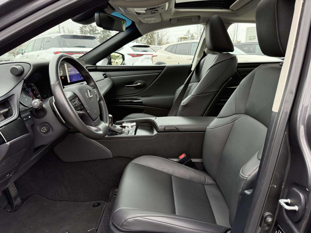 used 2025 Lexus ES 350 car, priced at $44,550