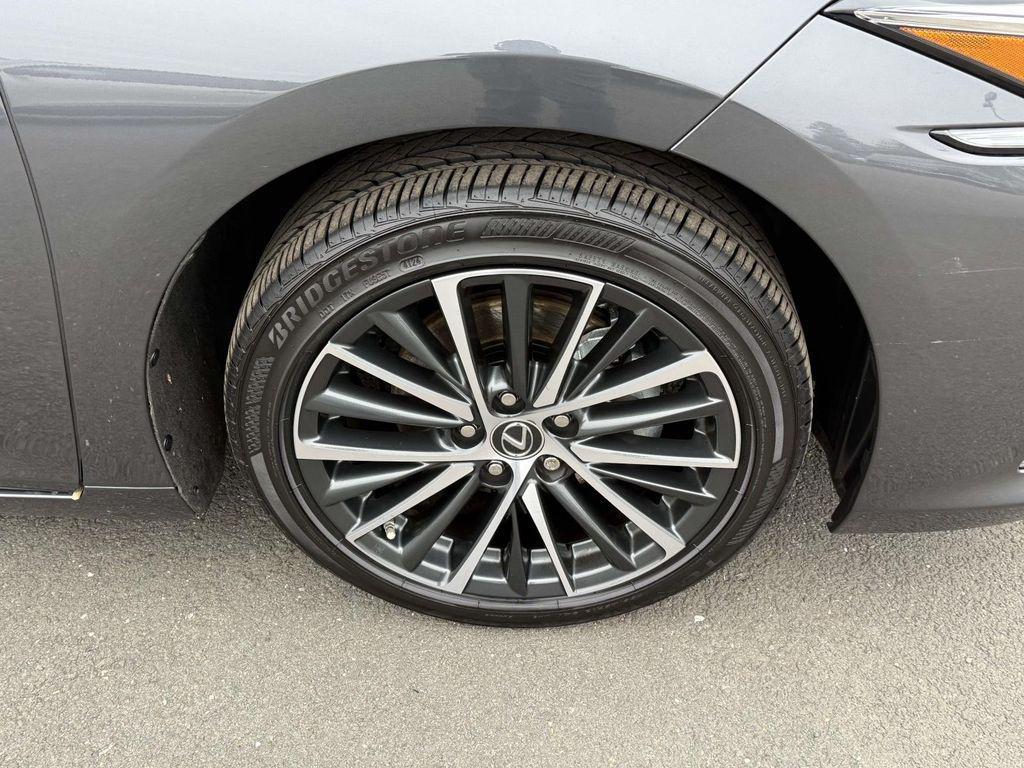 used 2025 Lexus ES 350 car, priced at $44,550
