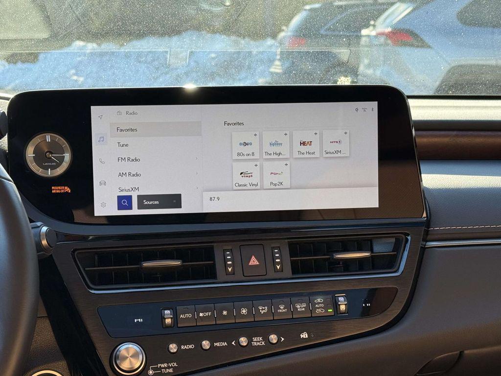 used 2025 Lexus ES 350 car, priced at $44,500