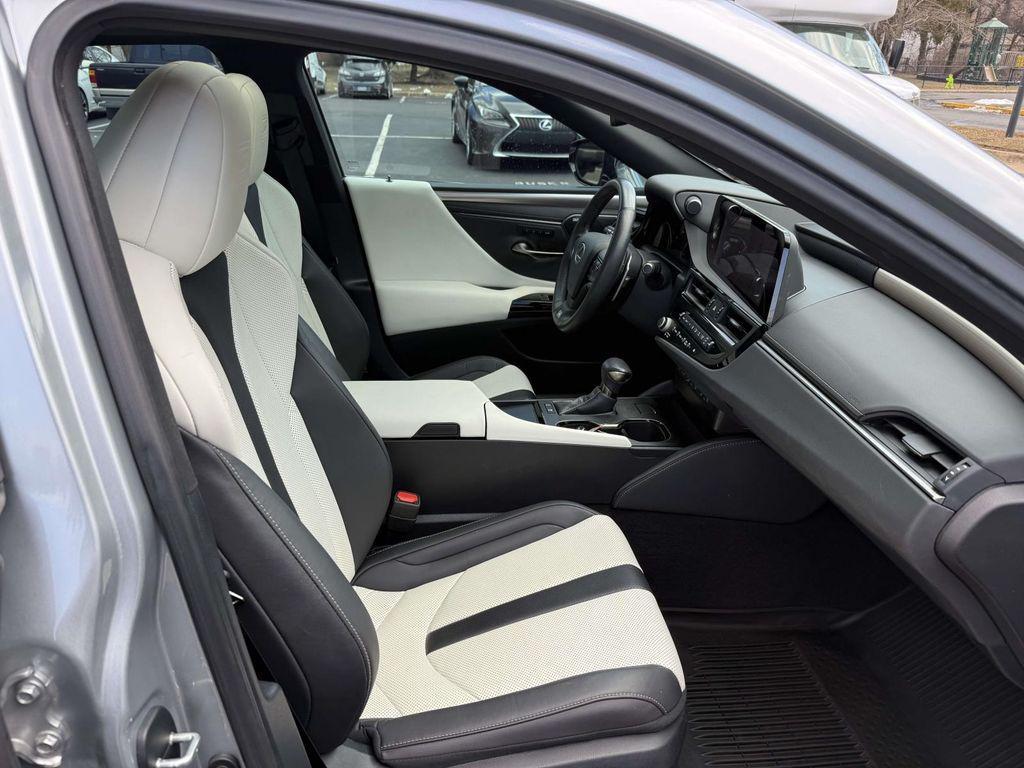 used 2024 Lexus ES 300h car, priced at $46,700