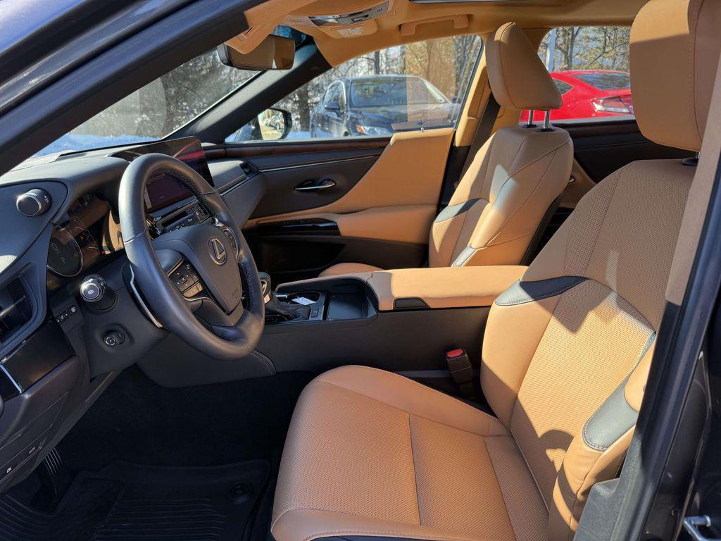 used 2023 Lexus ES 350 car, priced at $38,900