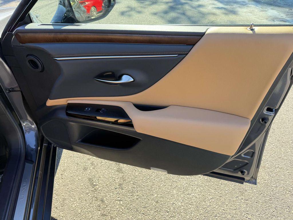 used 2023 Lexus ES 350 car, priced at $38,900