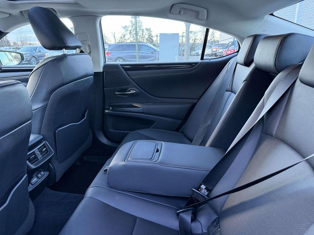 used 2021 Lexus ES 350 car, priced at $34,250