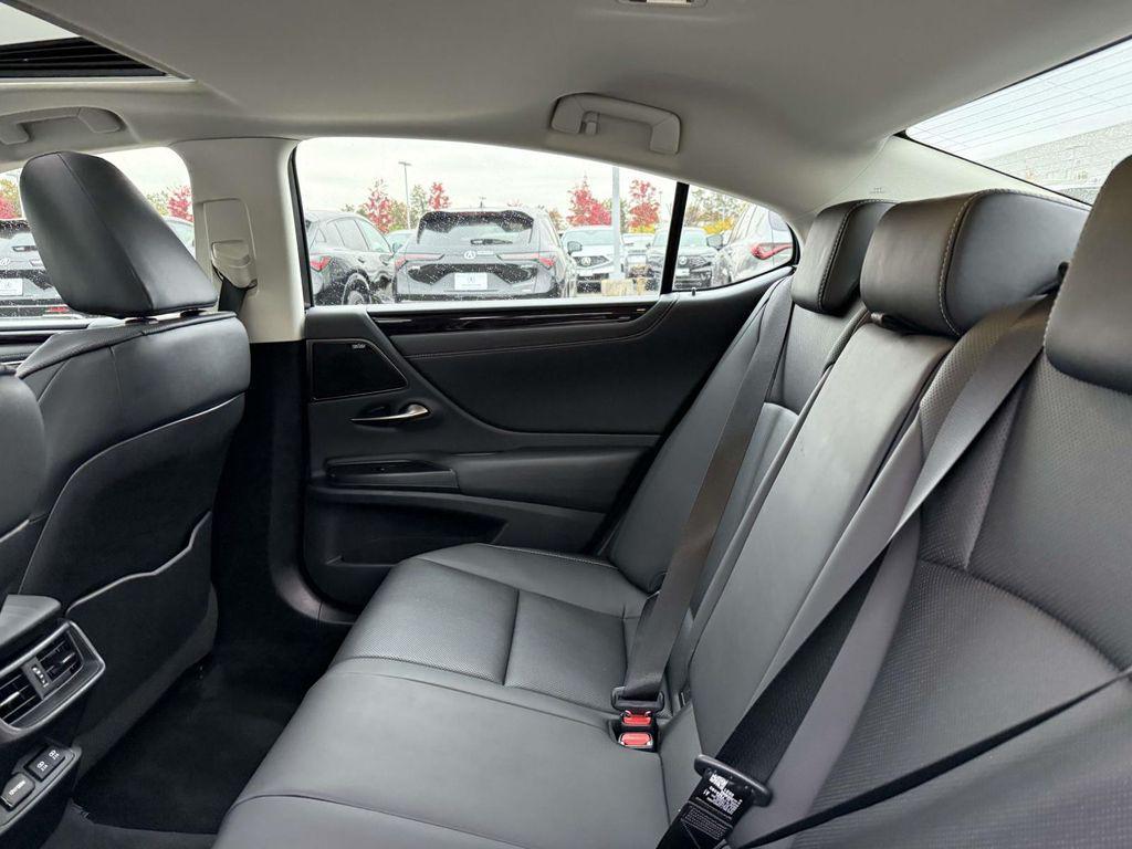 used 2021 Lexus ES 300h car, priced at $33,777