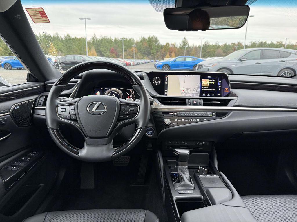used 2021 Lexus ES 300h car, priced at $33,777