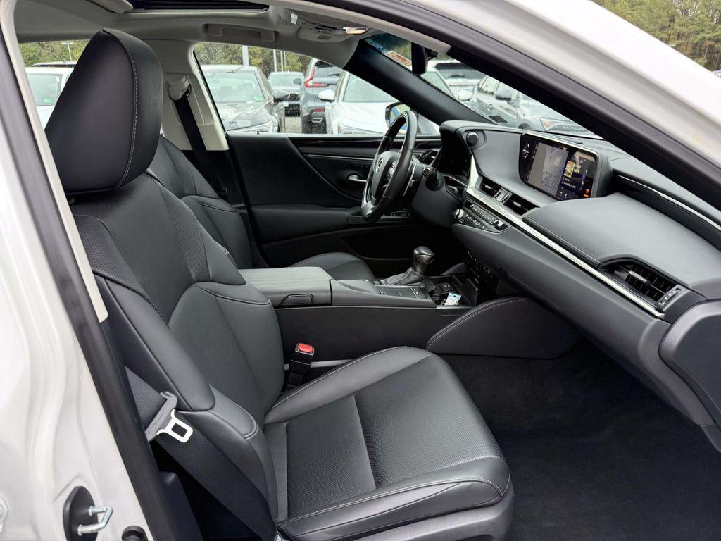 used 2021 Lexus ES 300h car, priced at $33,777