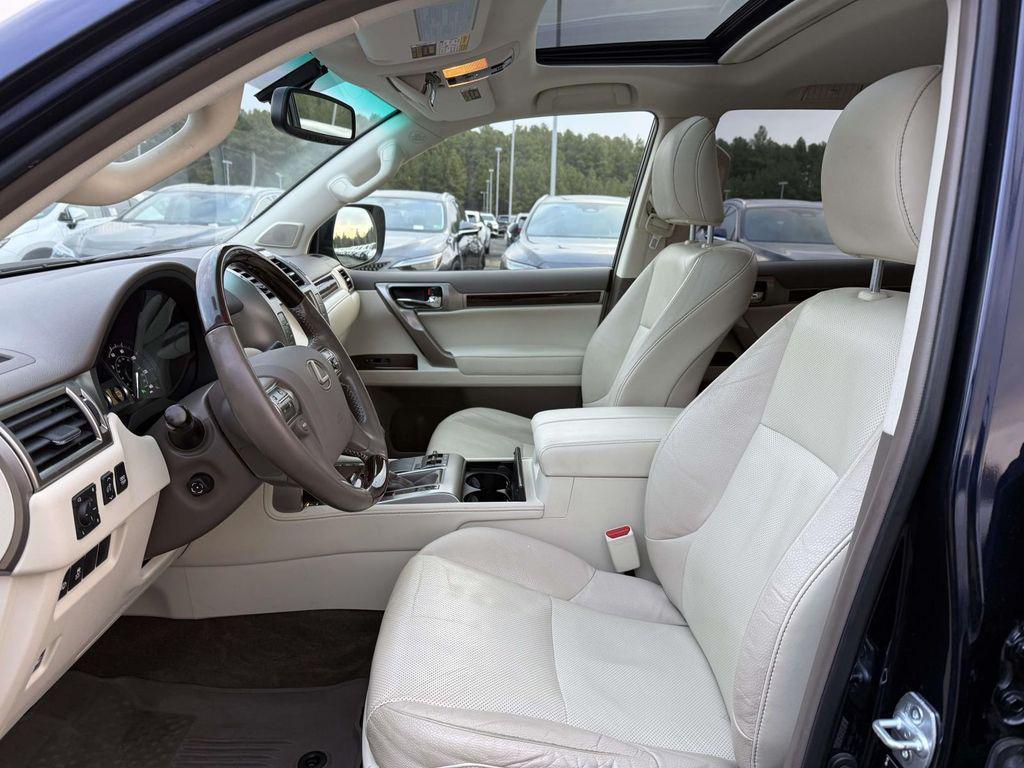 used 2019 Lexus GX 460 car, priced at $32,550
