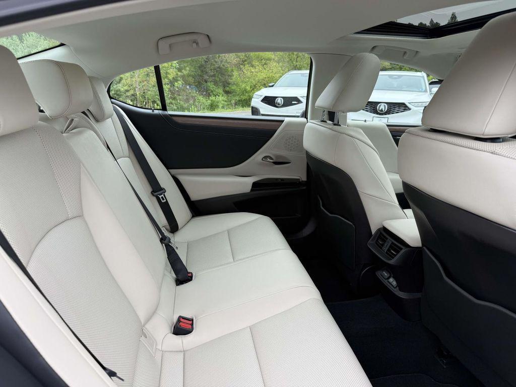 used 2024 Lexus ES 350 car, priced at $44,889