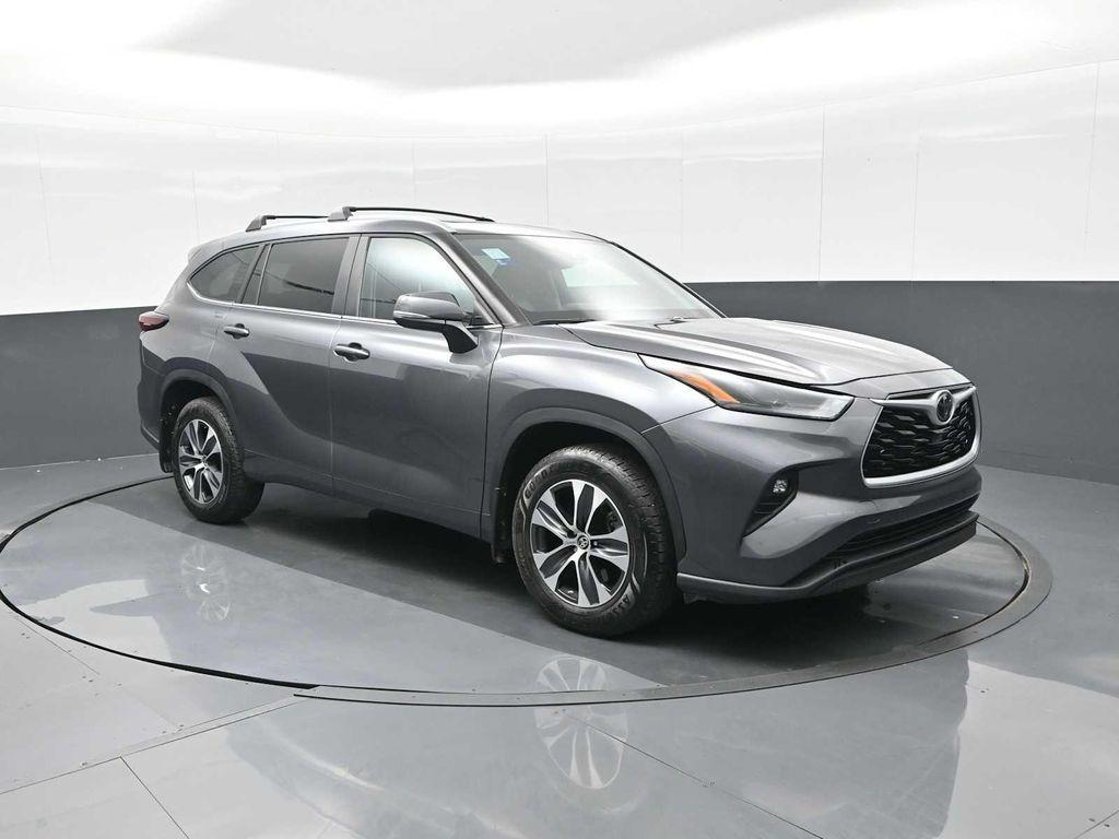 used 2024 Toyota Highlander car, priced at $38,386