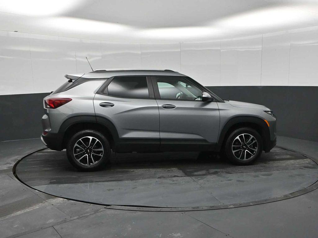 used 2025 Chevrolet TrailBlazer car, priced at $25,688